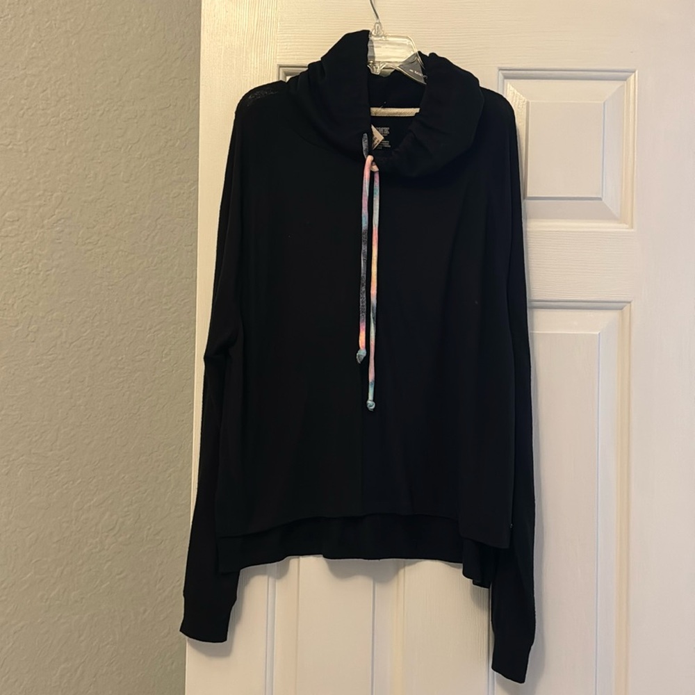 Pink brand pull over lightweight sweatshirt sz M